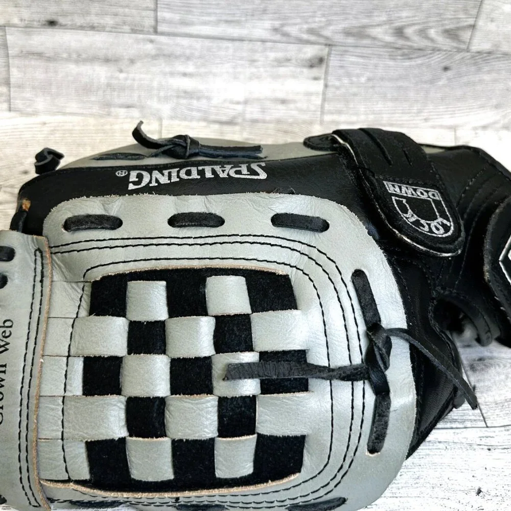 Spalding Model 18225 11.5" Baseball Glove Top Grain Leather Laced RHT Black/Gray - Picture 9 of 15